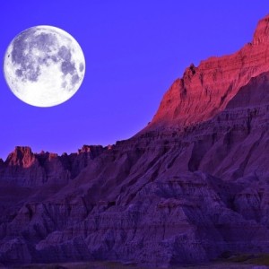 bigstock-Full-Moon-In-The-Badlands-507623151-440x440